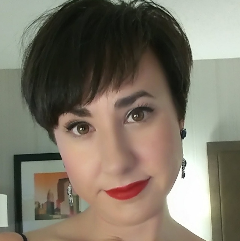 Meet your Posher, Dori